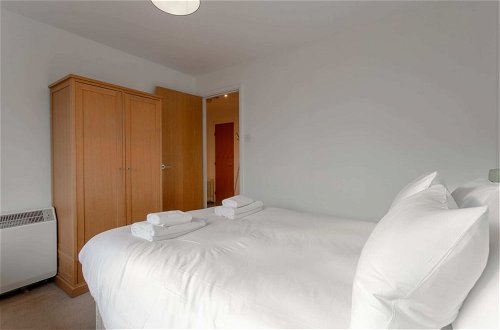 Foto 5 - A Spacious 2 Bedroom Apartment In Aldgate East