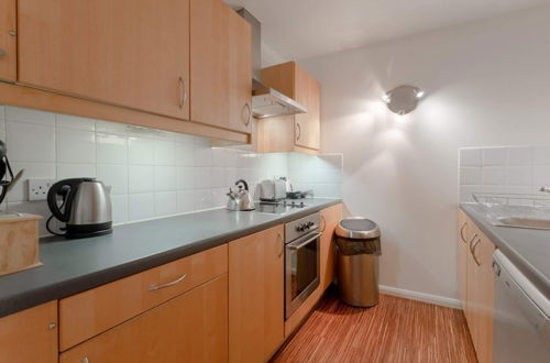 Photo 12 - A Spacious 2 Bedroom Apartment In Aldgate East