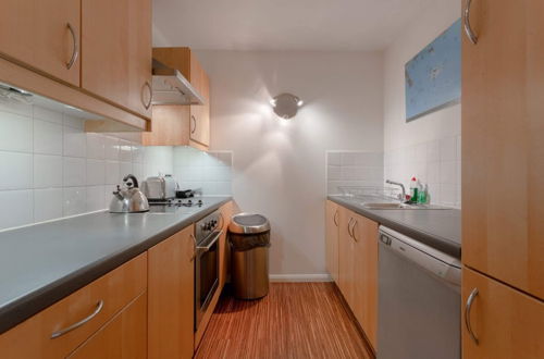 Photo 11 - A Spacious 2 Bedroom Apartment In Aldgate East