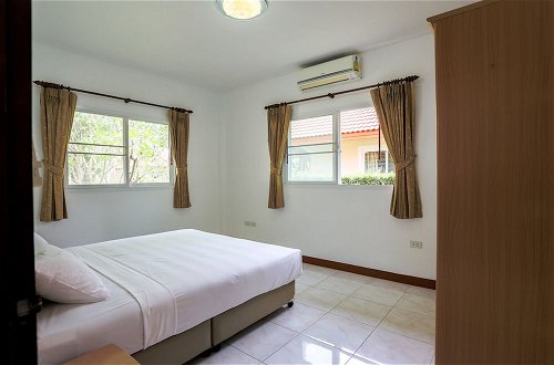 Foto 5 - Lovely House With Access to Large Swimming Pool and Near Chalong Pier