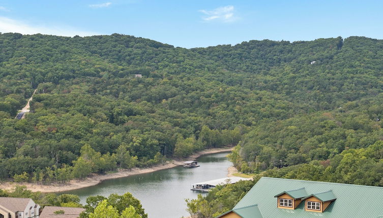 Foto 1 - The Branson Stone Cliff Hideaway - 3 Min From Silver Dollar