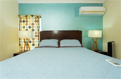 Photo 7 - New Kingston Guest Apartments at Abbey