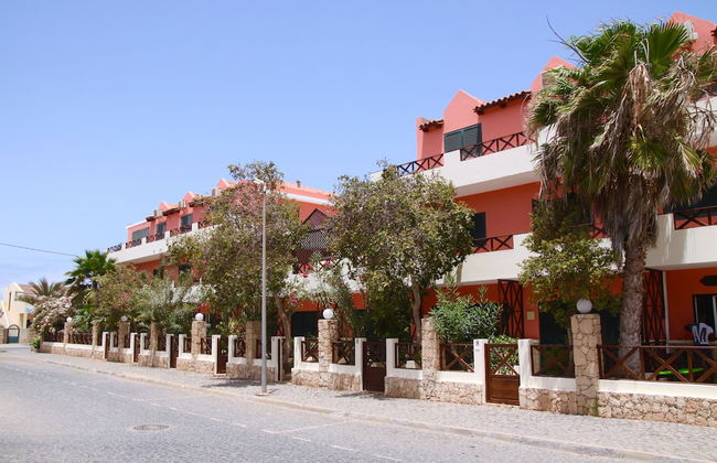 Nautilus Aparthotel - Photo 40