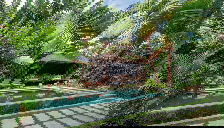 Foto 1 - Villa Gembira by Villa Finder