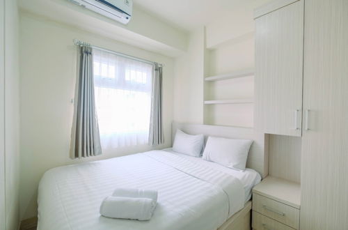 Photo 3 - Chic and Cozy 2BR Apartment at Green Pramuka City