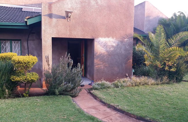 The Best Green Garden Guest House in Harare - Foto 42