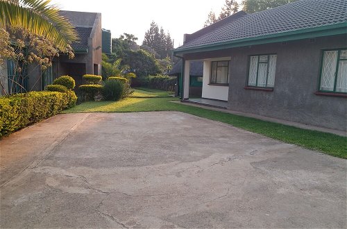 Foto 39 - The Best Green Garden Guest House in Harare