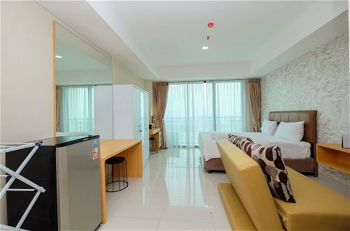 Photo 12 - Nice And Cozy Studio Apartment At Nine Residence