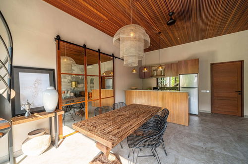 Foto 21 - Luxury Private Loft, 2 BR, Canggu With Staff