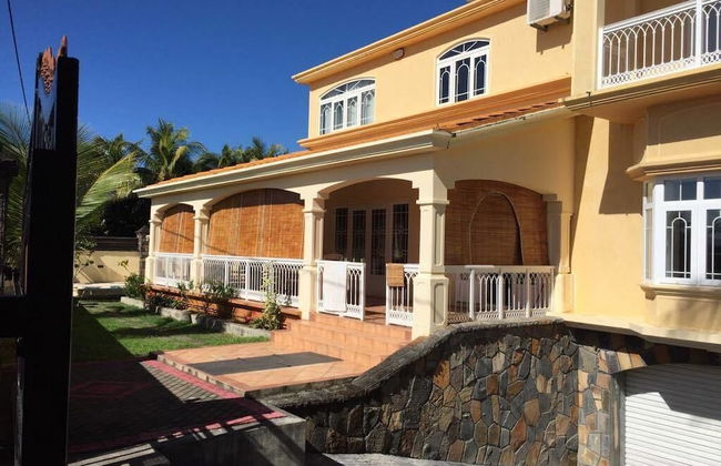 Villa Sarbel - Foto 1