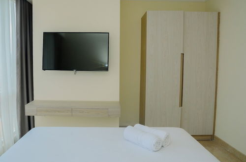 Foto 3 - Wonderful 2BR at Menteng Park Apartment