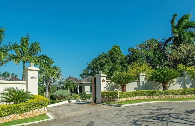Nianna Luxurious Villa - Photo 48