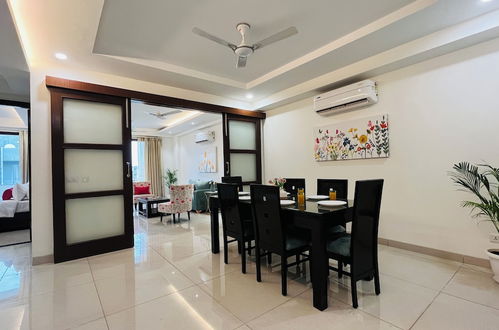 Photo 37 - BluO 3BHK Golf Course Road Balcony Lift