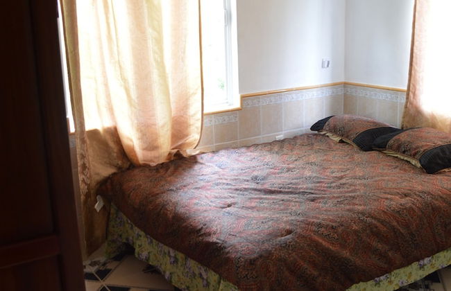 Island Charm Apartments - Photo 1