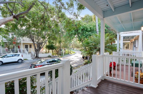 Photo 18 - A Little Slice Of Paradise by Avantstay Communal Pool, Screened in Porch, Great Location! Month Long Stays