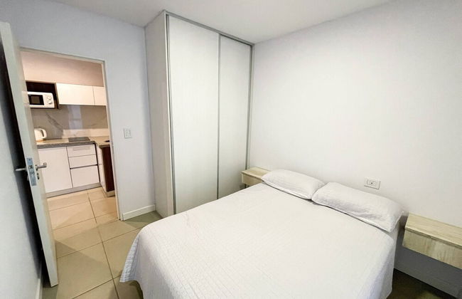 Impeccable 1 Bedroom Apartment in a Lively Area of Rosario - Foto 2