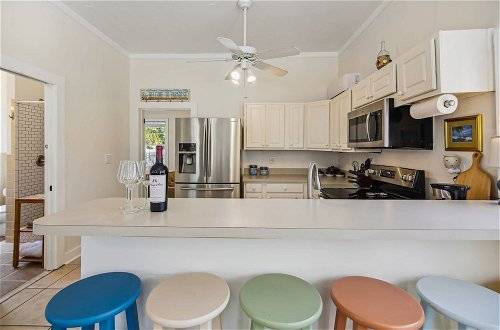 Photo 3 - Spanish Lime Cottage by Avantstay Ideal Old Town Key West Location! Month Long Stays Only