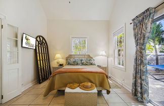 Foto 3 - Spanish Lime Cottage by Avantstay Ideal Old Town Key West Location! Month Long Stays Only