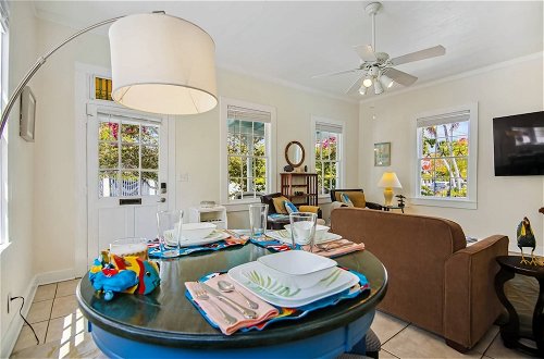 Photo 14 - Spanish Lime Cottage by Avantstay Ideal Old Town Key West Location! Month Long Stays Only