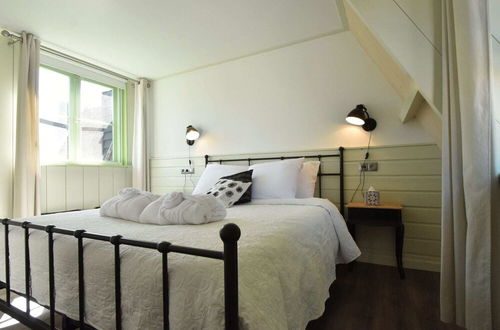 Photo 17 - Comfy Holiday Home with Fenced Courtyard in Edam near Center