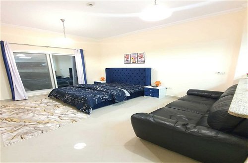 Photo 1 - Lovely Furnished Studio With Pool