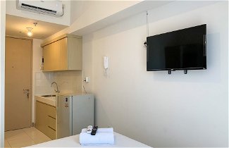 Photo 3 - Simple And Cozy Studio Room At Tokyo Riverside Pik 2 Apartment