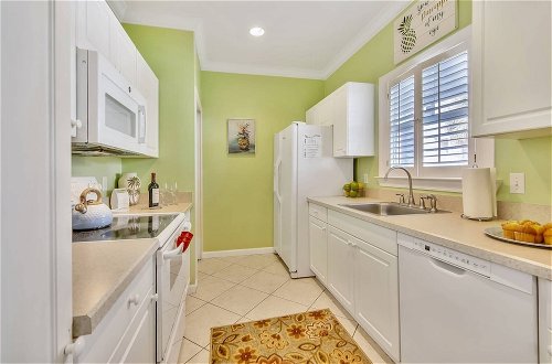 Photo 13 - Coral Palm by Avantstay Key West Walkable Gated Community & Shared Pool