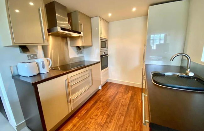 Comfy 1-bed Apartment in Huddersfield - Foto 1