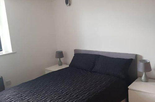 Photo 2 - Comfy 1-bed Apartment in Huddersfield