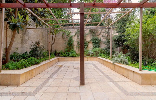 Family Apt & Garden in David's Village by FeelHome - Photo 28