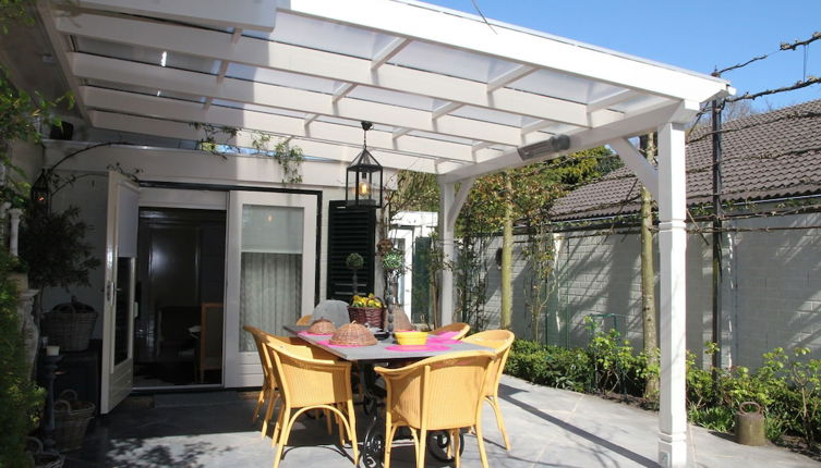 Photo 1 - Welcoming Holiday Home in Heiloo With Sunlit Terrace