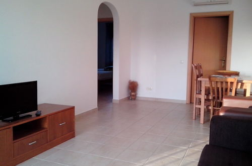 Foto 14 - Albufeira 2 Bedroom Apartment 5 Min. From Falesia Beach and Close to Center! H