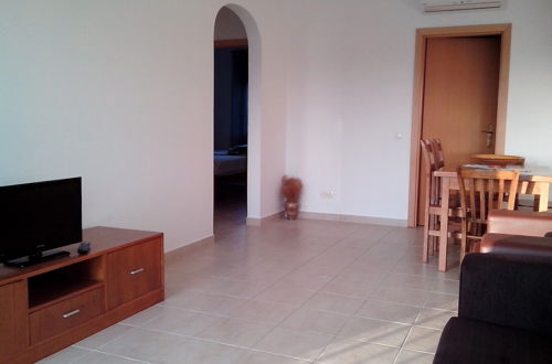 Foto 14 - Albufeira 2 Bedroom Apartment 5 min From Falesia Beach and Close to Center! H