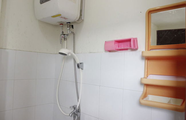 Minimalist 2BR Apartment at Gateway Ahmad Yani Cicadas - Foto 14