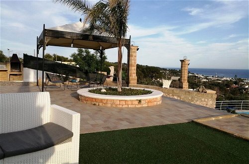 Foto 23 - Ipanema sea View Villa With Pool
