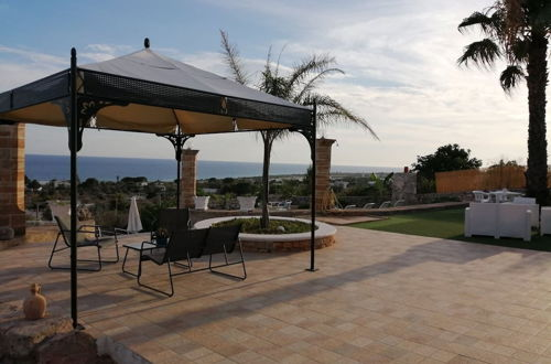 Foto 18 - Ipanema sea View Villa With Pool