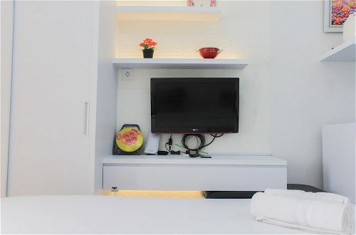 Photo 2 - Strategic Studio Amazana Serpong Apartment