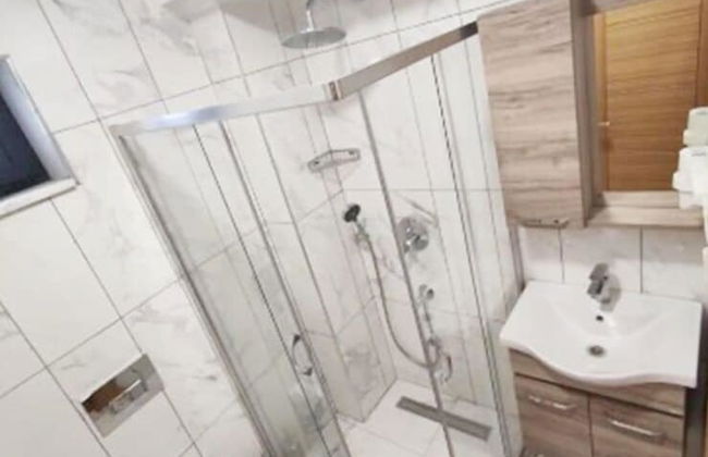 AZAD HOMES UNKAPANI - Photo 20