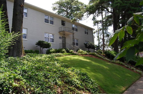 Photo 16 - B2bl Cute Condo Walkable to Midtown 1 Block From Marta