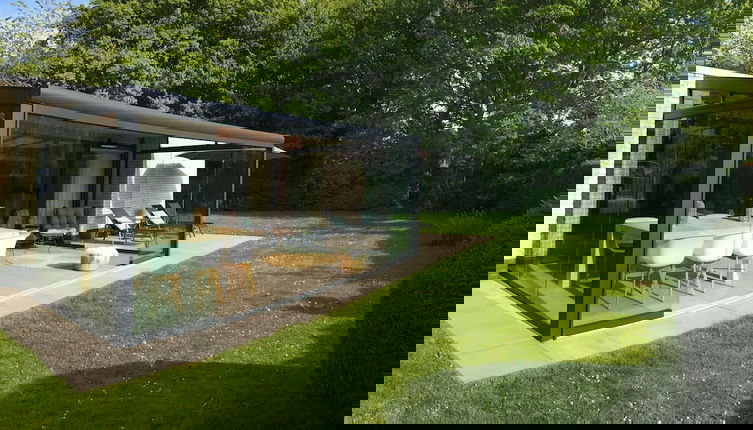Foto 1 - Modern Bungalow Near Lake Veere