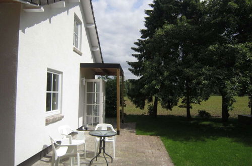 Photo 7 - Cosy Holiday Home Overlooking the Meadows