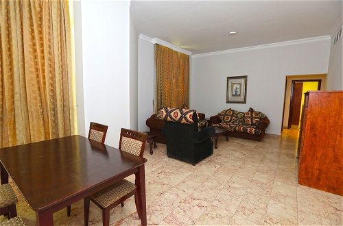 Photo 32 - OYO 117 Al Jabriya Suites