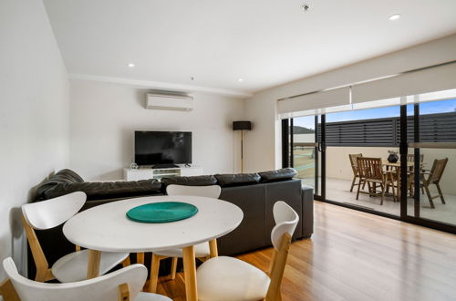 Photo 44 - Kangaroo Bay Apartments