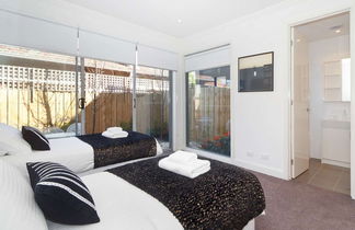 Photo 3 - Caulfield Executive Apartment