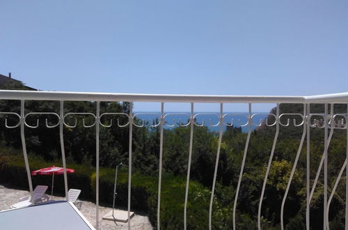 Photo 11 - Stunning Beach Apart-sleeps 5! Pool & Sea Views