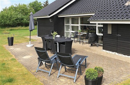 Foto 25 - 8 Person Holiday Home in Blavand