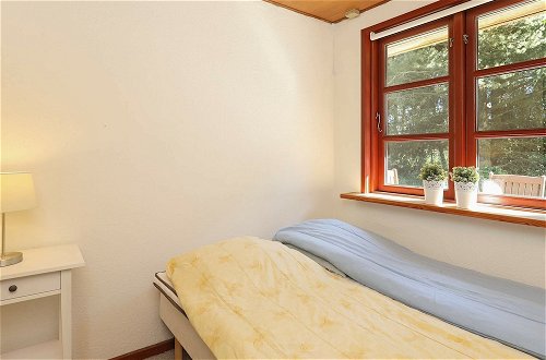Photo 5 - 6 Person Holiday Home in Blokhus