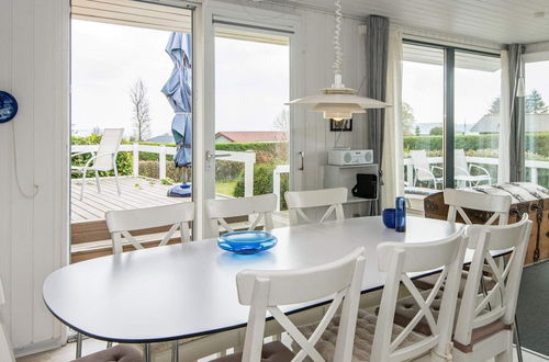 Photo 12 - 6 Person Holiday Home in Hejls