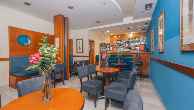 Lobby-Lounge