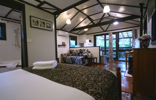 Tudor Cottages Mt Dandenong - Photo 7